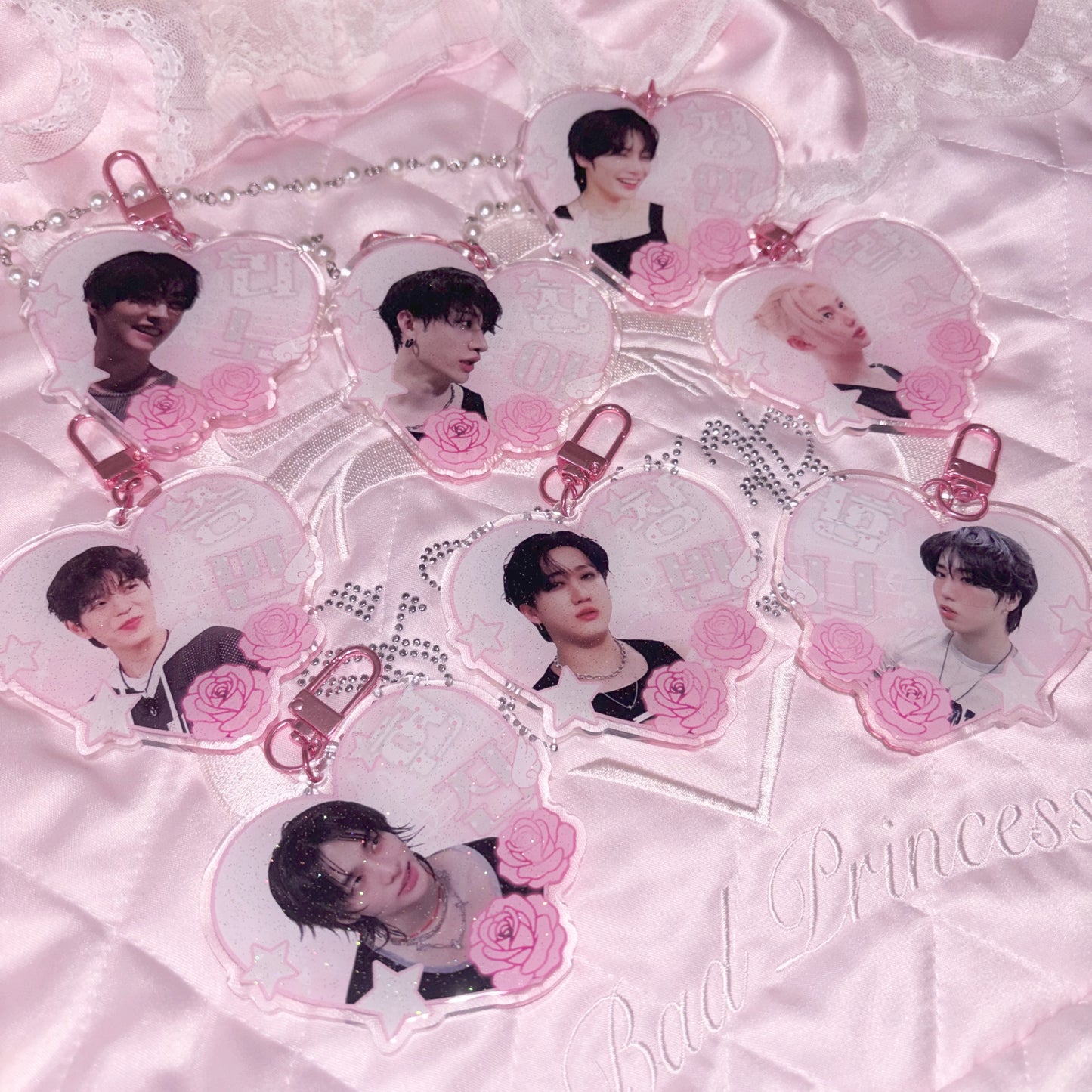 SKZ Glitter Heart Charm - blosskittyco