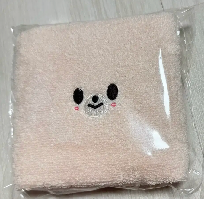 Stray Kids 6th Fanmeeting 'STAY in Our Little House' STAYZONE/Attendance Hand Towel