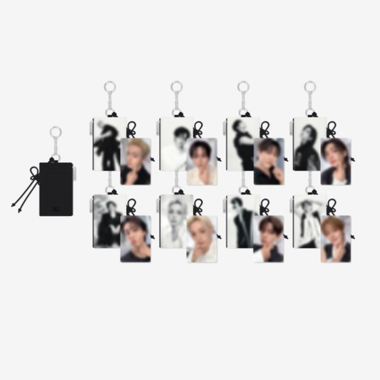 [PRE-ORDER] Card Holder Keyring - Stray Kids World Tour 'RUN IT' MD