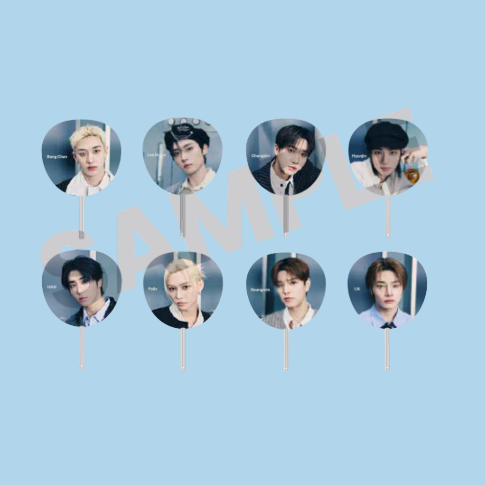 [PRE-ORDER] Stray Kids World Tour 'RUN IT' Japan Online Kuji Lottery Vol. 1 (Win 1 of 4 prize types!)