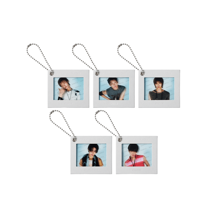 [PRE-ORDER] Mini Film Photo Keyring - CORTIS 2026 Tour 'Put Your Phone Down' MD