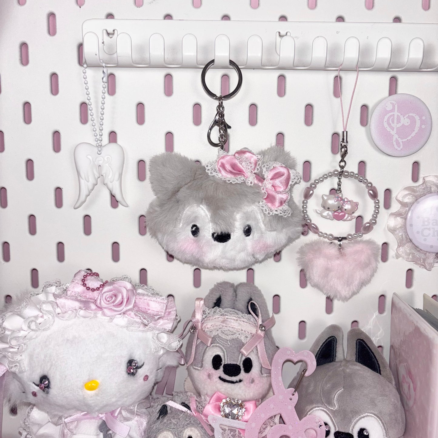 [PRE-ORDER] Wolf Chan SKZRIO Plush Bag Charm - blosskittyco