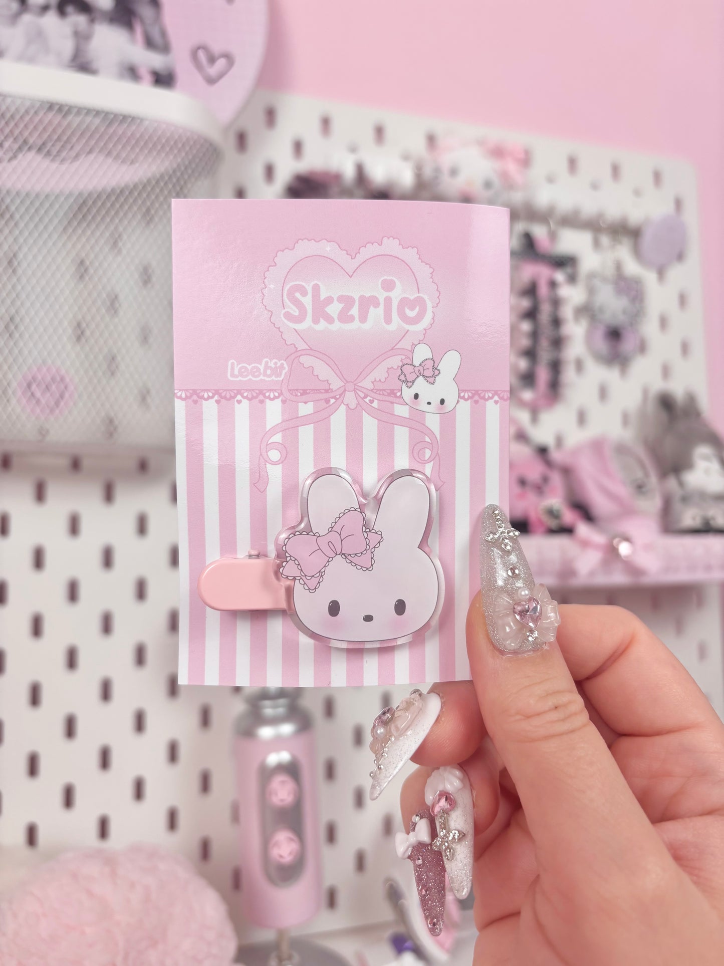 Skzrio Hairclips - blosskittyco