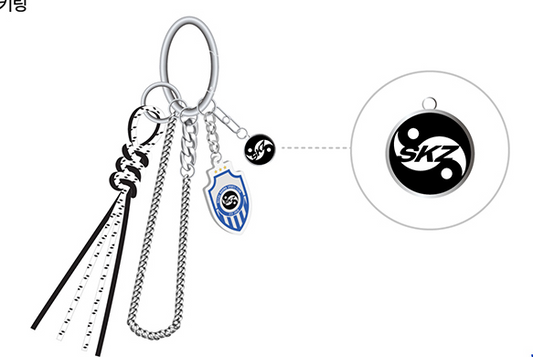 [PRE-ORDER] Ceremony Metal Keyring - Stray Kids 'KARMA' Pop Up Store