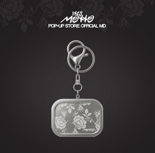 [PRE-ORDER] Mini Tin Case Keyring - ITZY Motto Pop-Up Store MD