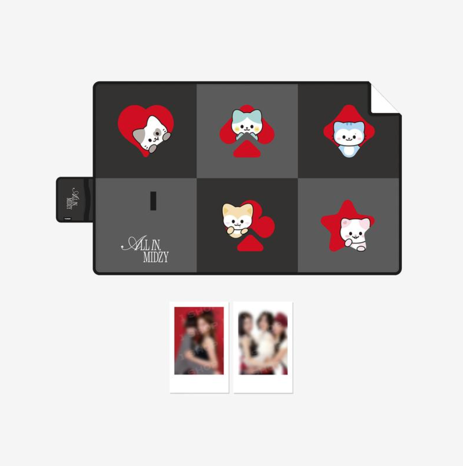 [PRE-ORDER] TWINZY Picnic Mat - ITZY 5th Fanmeeting 'All In, MIDZY' MD