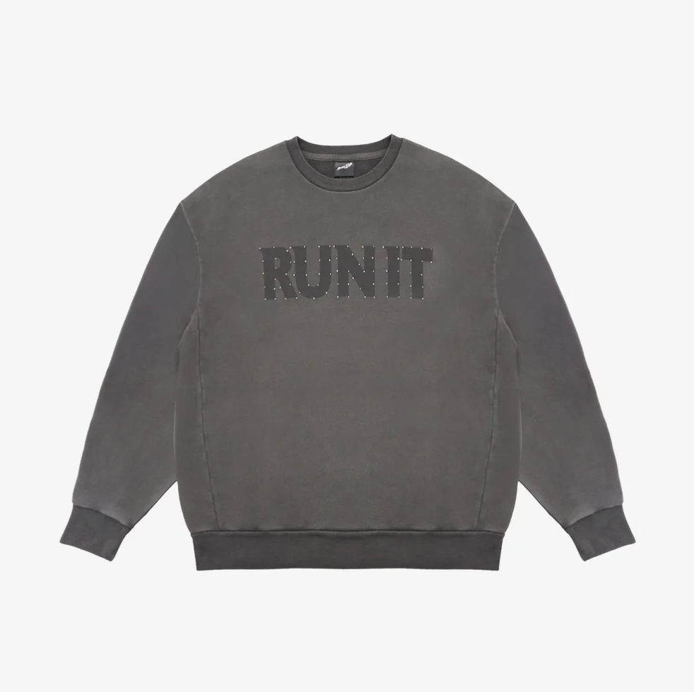 [PRE-ORDER] Sweatshirt - Stray Kids World Tour 'RUN IT' 2nd Lineup Japan MD