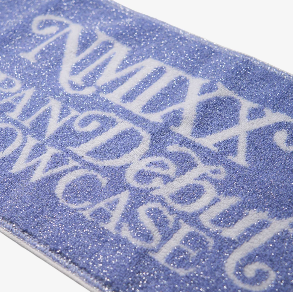 [PRE-ORDER] Muffler Towel (Nagoya) - NMIXX Japan Debut Showcase 'N=MIXX' MD