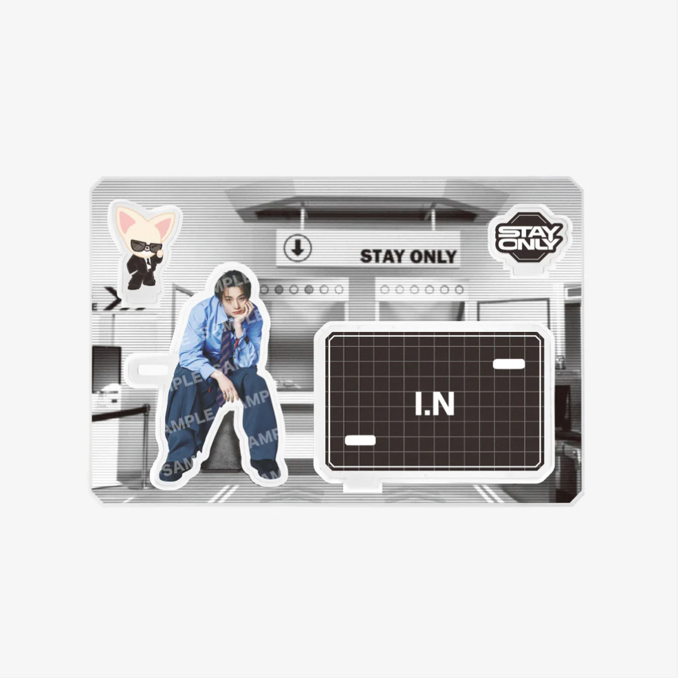[PRE-ORDER] Acrylic Stand - Stray Kids World Tour 'RUN IT' Japan MD
