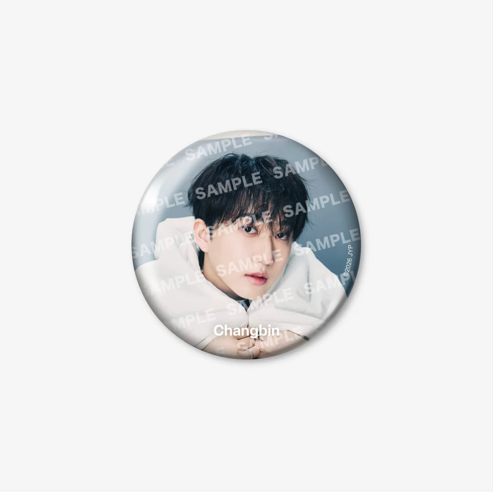 [PRE-ORDER] Photo Badge - Stray Kids World Tour 'RUN IT' Japan MD