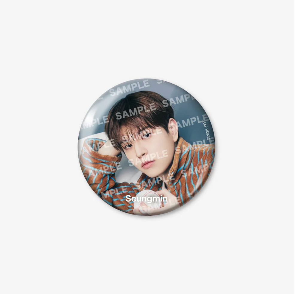 [PRE-ORDER] Photo Badge - Stray Kids World Tour 'RUN IT' Japan MD