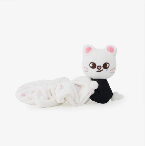[PRE-ORDER] Scrunchie - Stray Kids World Tour 'RUN IT' Japan MD