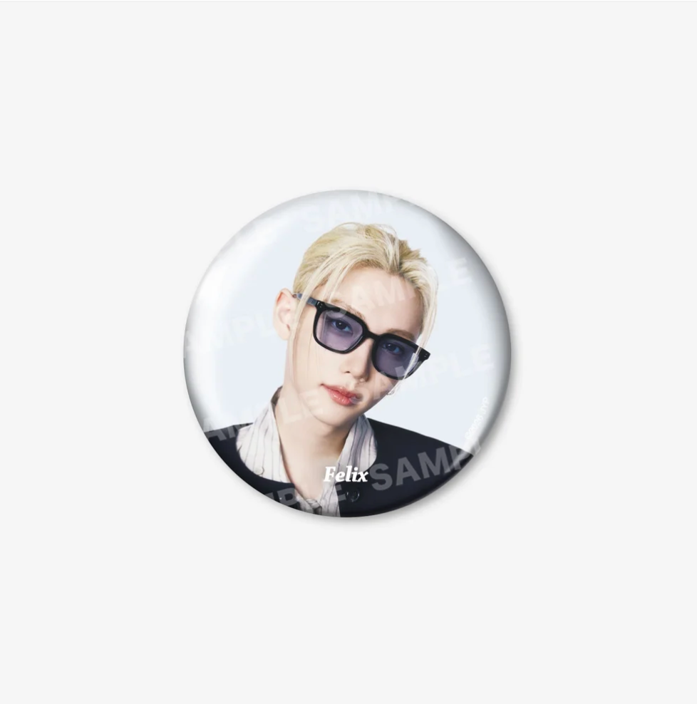 [PRE-ORDER] Photo Badge - Stray Kids World Tour 'RUN IT' 2nd Lineup Japan MD
