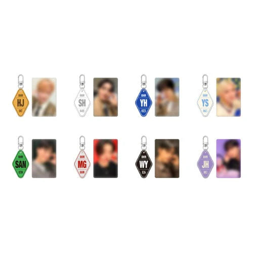 [RESTOCK] 8ROOM Keyring - ATEEZ 8ROOM Pop Up Store